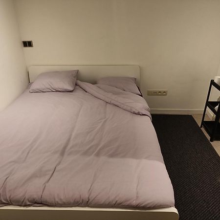 Viktoria Hostel แอนต์เวิร์ป ภายนอก รูปภาพ